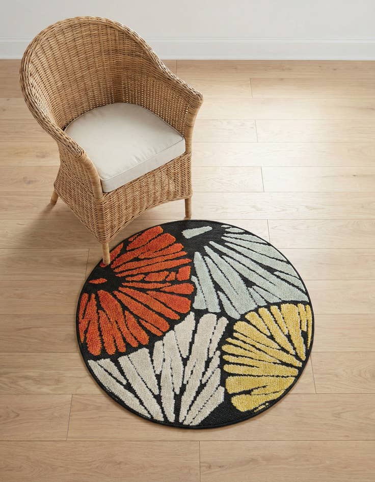 Detail image of 3' x 3' Easy-Clean Casablanca Indoor / Outdoor Round Rug