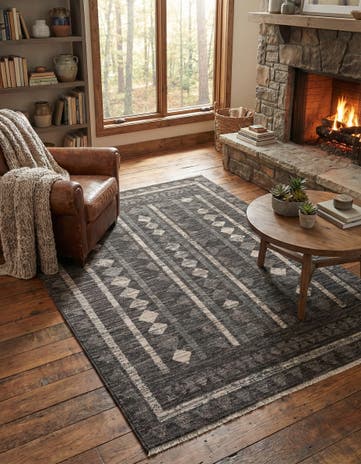 5' x 7' 7 Grand Tradition Rug