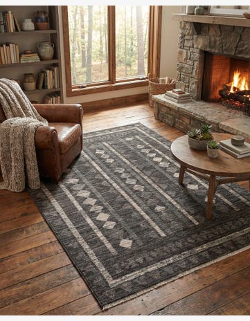 5' x 7' 7 Grand Tradition Rug