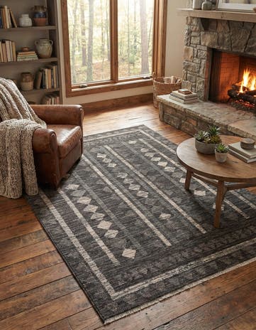 5' x 7' 7 Grand Tradition Rug