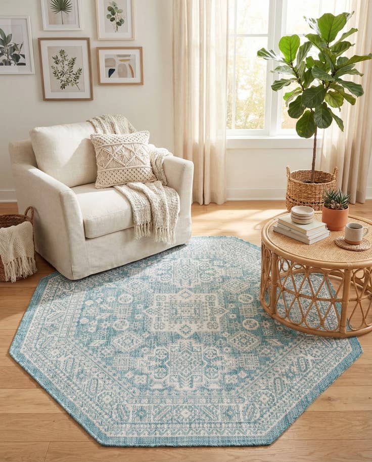 Detail image of 5' 3 x 5' 3 Easy-Clean Aztec Indoor / Outdoor Octagon Rug