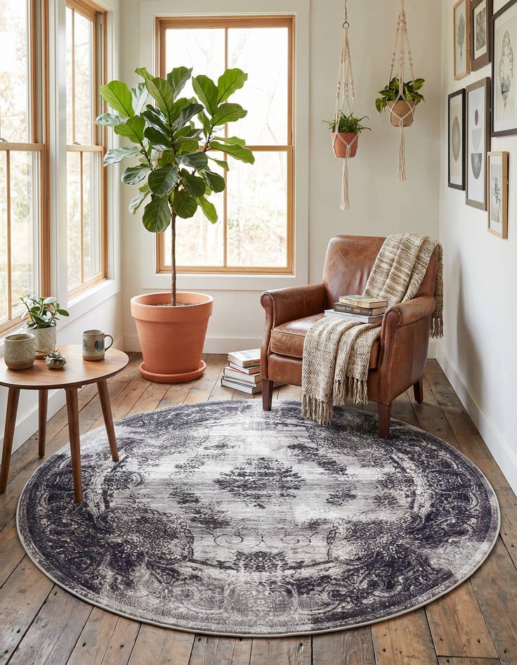 Detail image of 7' 10 x 7' 10 Aarhus Round Rug