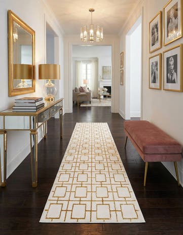 2' 7 x 12' Marilyn Monroe™ Glam Deco Runner Rug