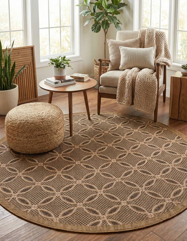 Detail image of 6' x 6' Easy-Clean Trellis Indoor / Outdoor Round Rug