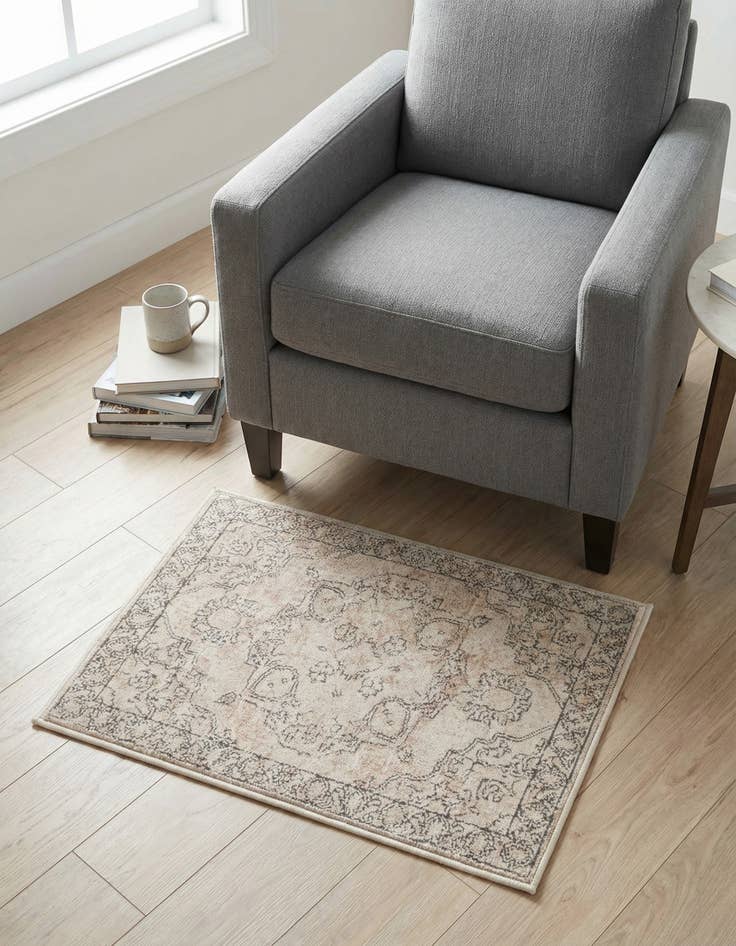 Detail image of 2' 2 x 3' Oregon Rug