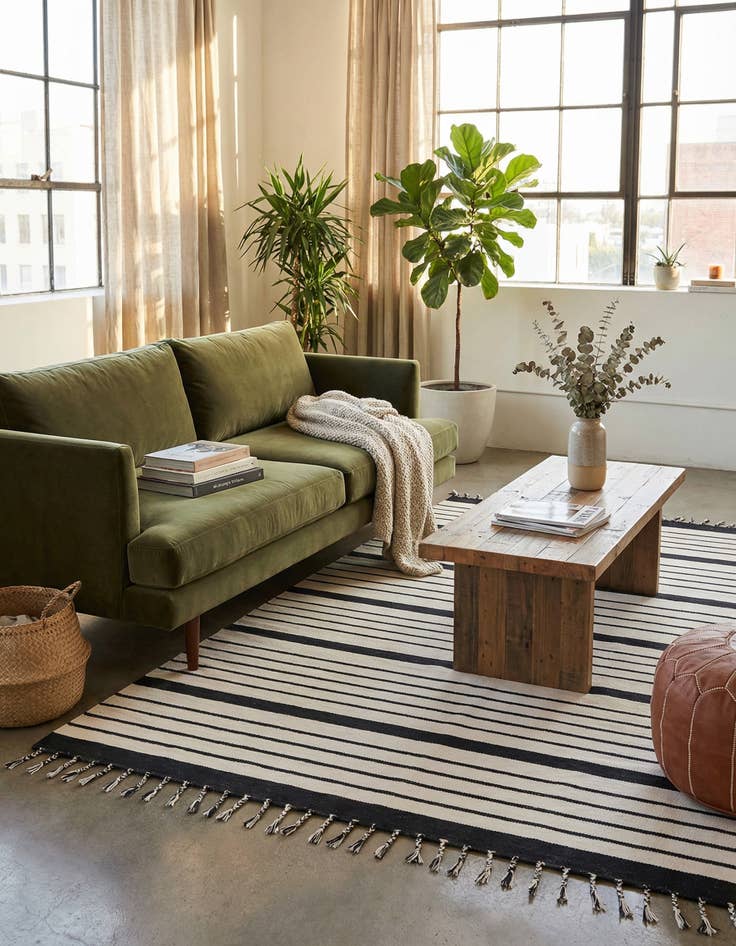 Detail image of 8' x 10' Hand Woven Chindi Cotton Rug