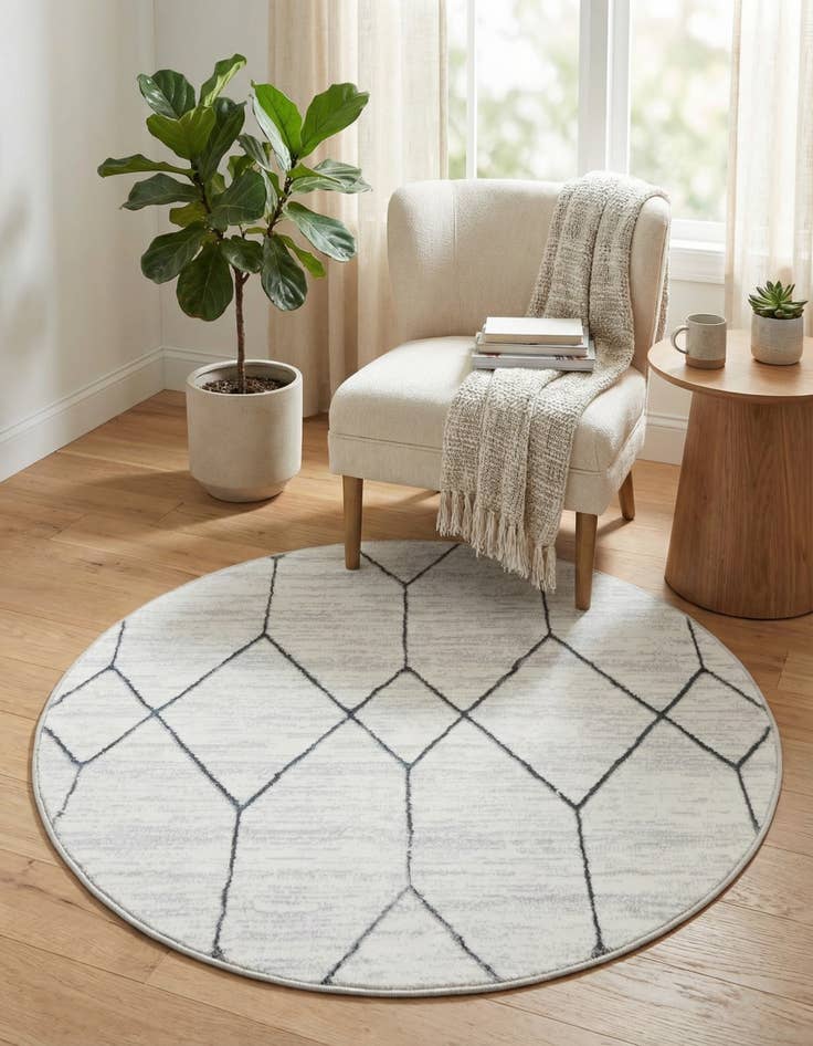 Detail image of  3' 3 x 3' 3 Lattice Trellis Round Rug