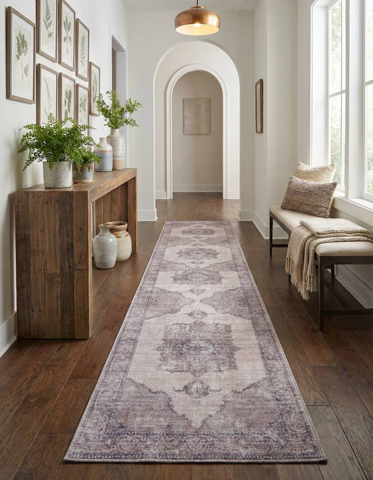 Detail image of 2' 7 x 16' 5 Mangata Runner Rug