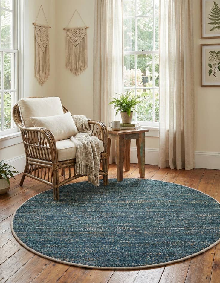 Detail image of 4' 1 x 4' 1  Hand Woven Palm Beach Jute Round Rug