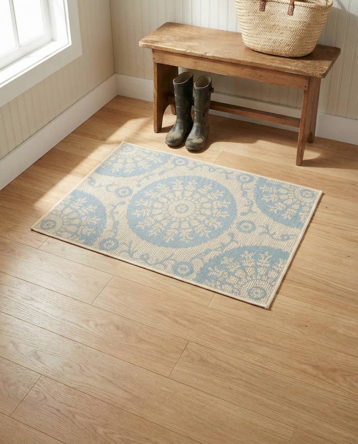 Detail image of 2' 2 x 3' Easy-Clean Botanical Indoor / Outdoor Rug