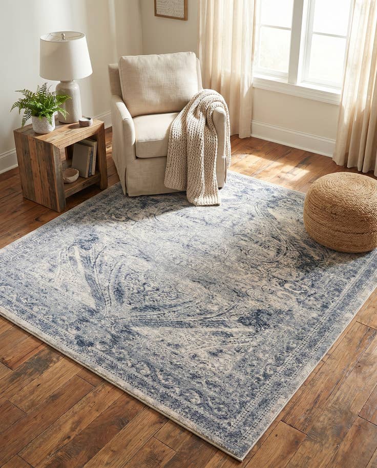 Detail image of 7' x 7' Villa Square Rug