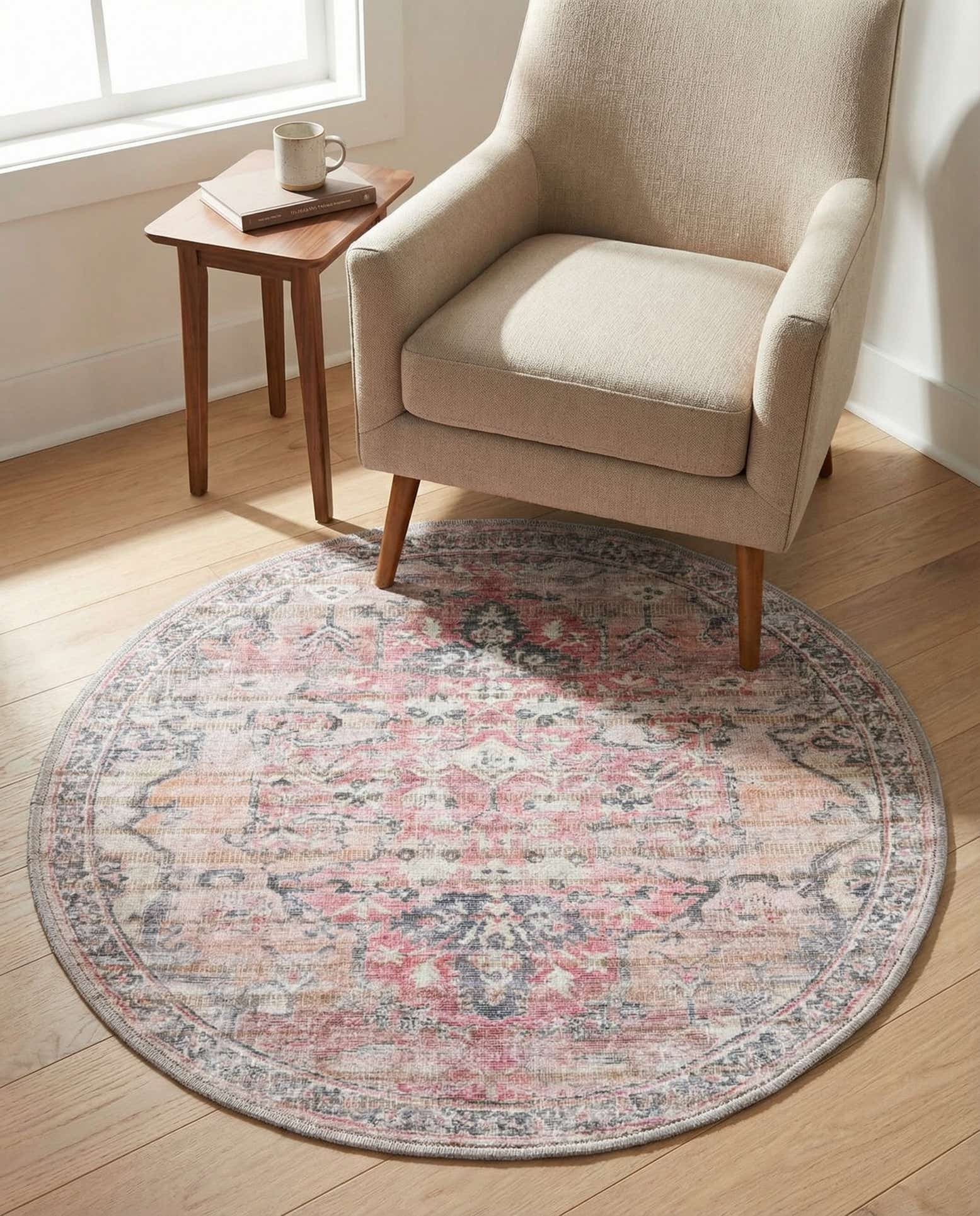 3' 3 x 3' 3 Washable Nostalgia Round Rug