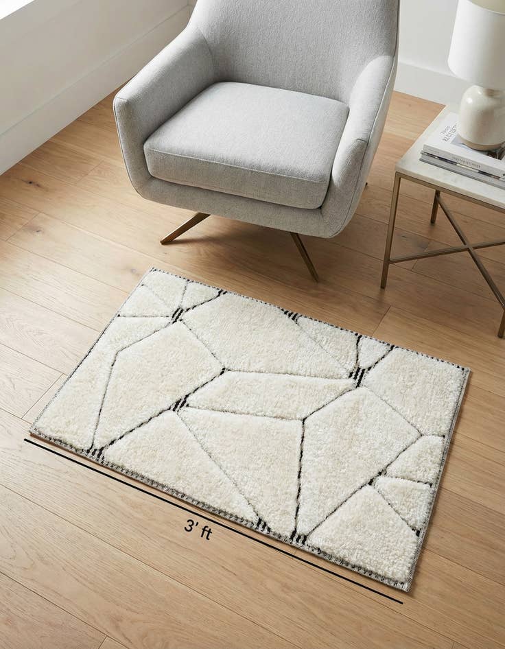 Detail image of 2' x 3' Prismatic Rug