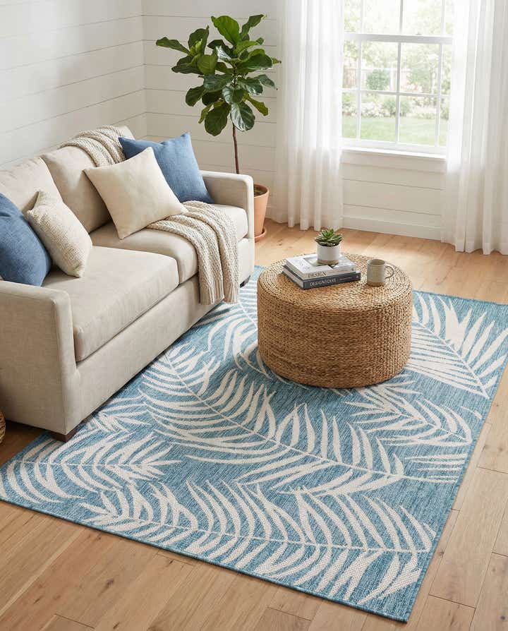4' x 6' Easy-Clean Botanical Indoor / Outdoor Rug