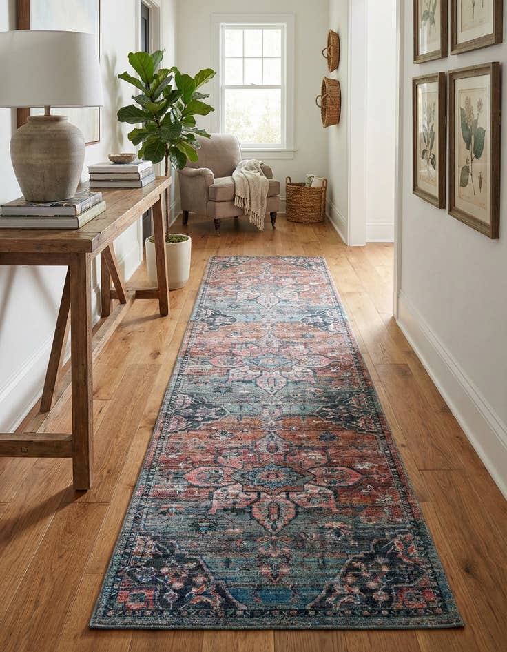 Detail image of 2' 7 x 14' Washable Nostalgia Runner Rug