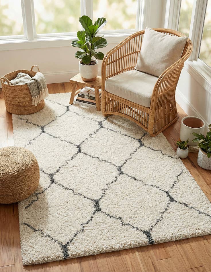 Detail image of 5' x 8' Marrakesh Shag Rug