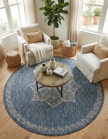 7' 10 x 7' 10 Easy-Clean Traditional Indoor / Outdoor Round Rug