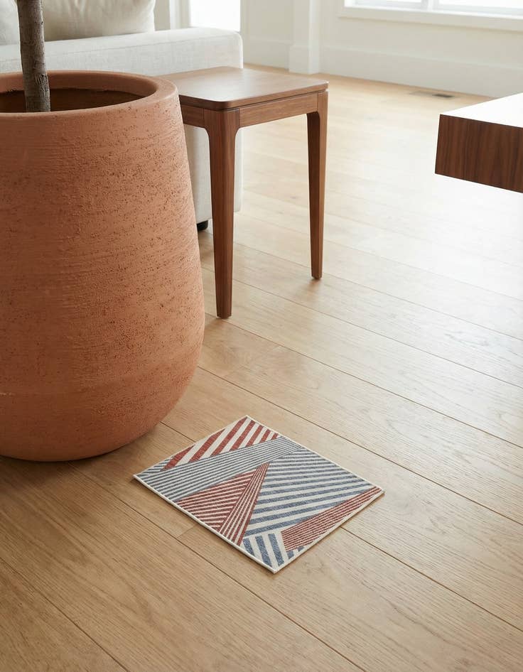 Detail image of 1' 4 x 1' 4 Washable Jill Zarin Indoor / Outdoor Sample Rug