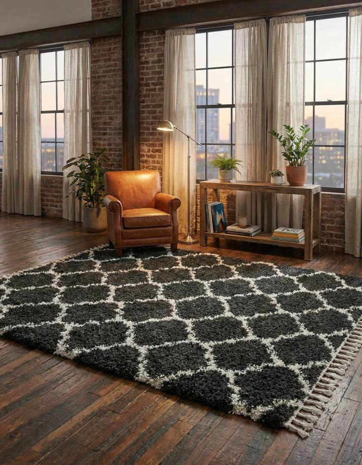 Detail image of 5' 3 x 8' Lagom Shag Rug