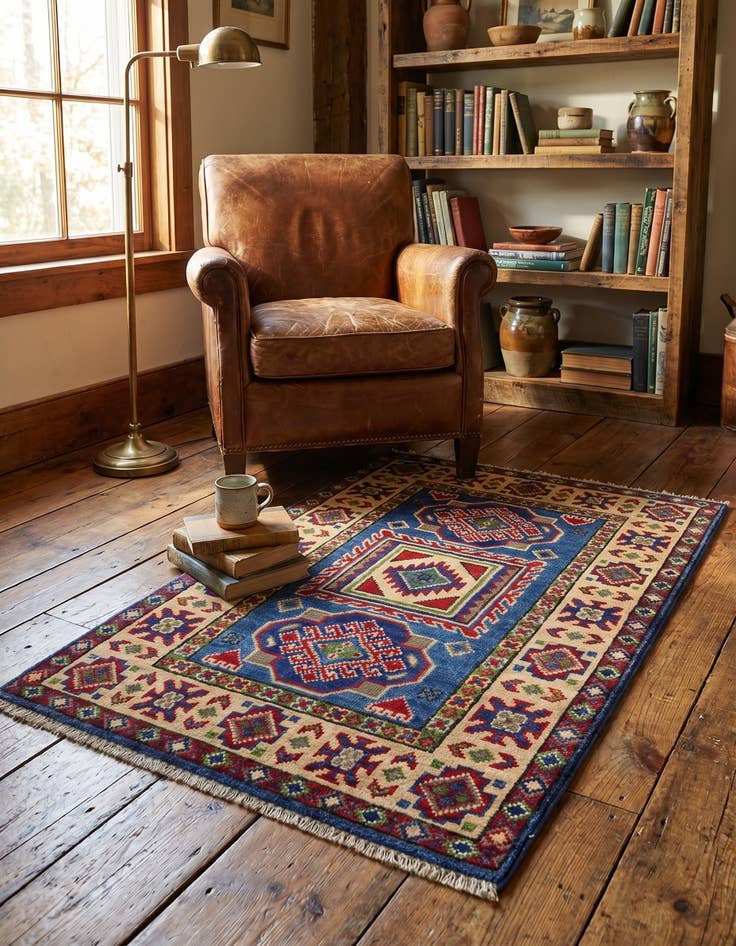 Detail image of 2' x 3' Hand Knotted Kazak Rug