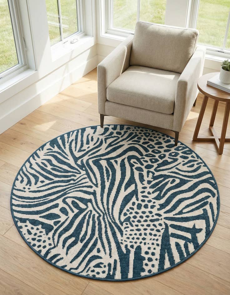 Detail image of 4' x 4' Washable Safari Indoor / Outdoor Round Rug