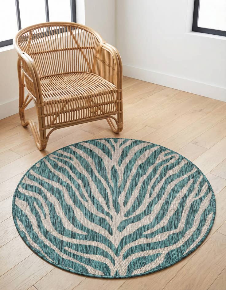 Detail image of 3' x 3'  Washable Safari Indoor / Outdoor Round Rug