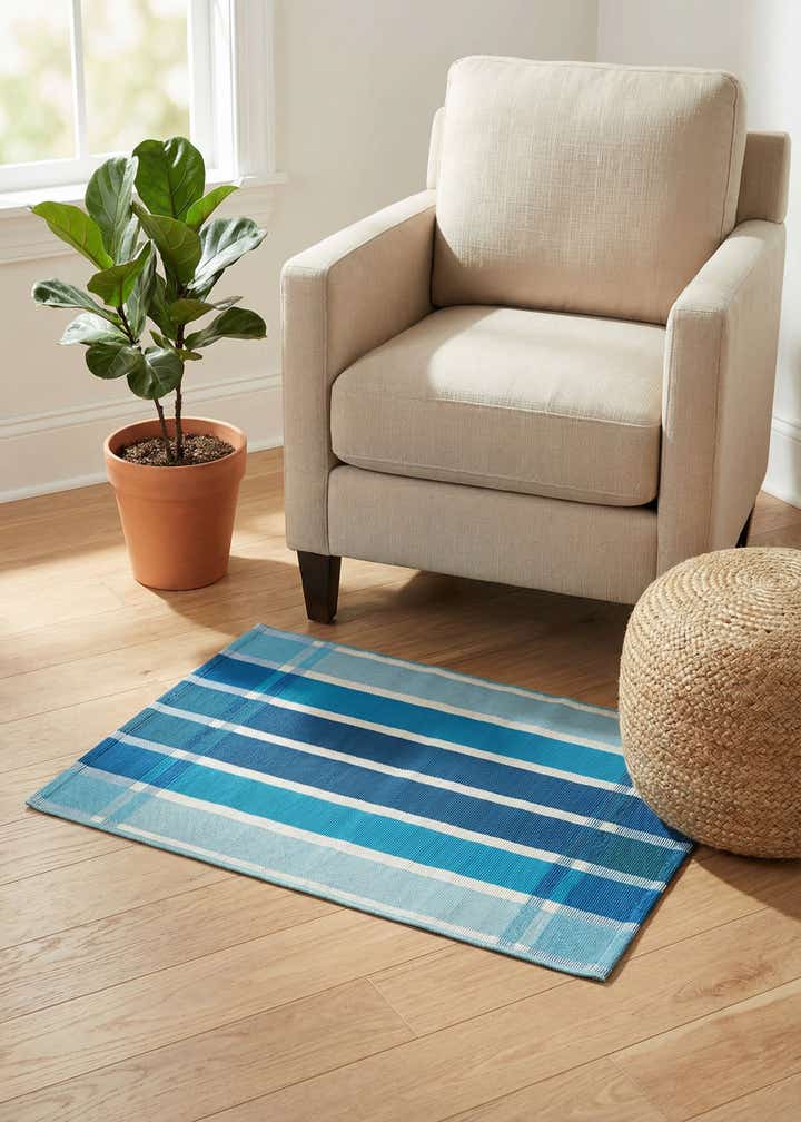 2' x 3' Easy-Clean Striped Indoor / Outdoor Rug