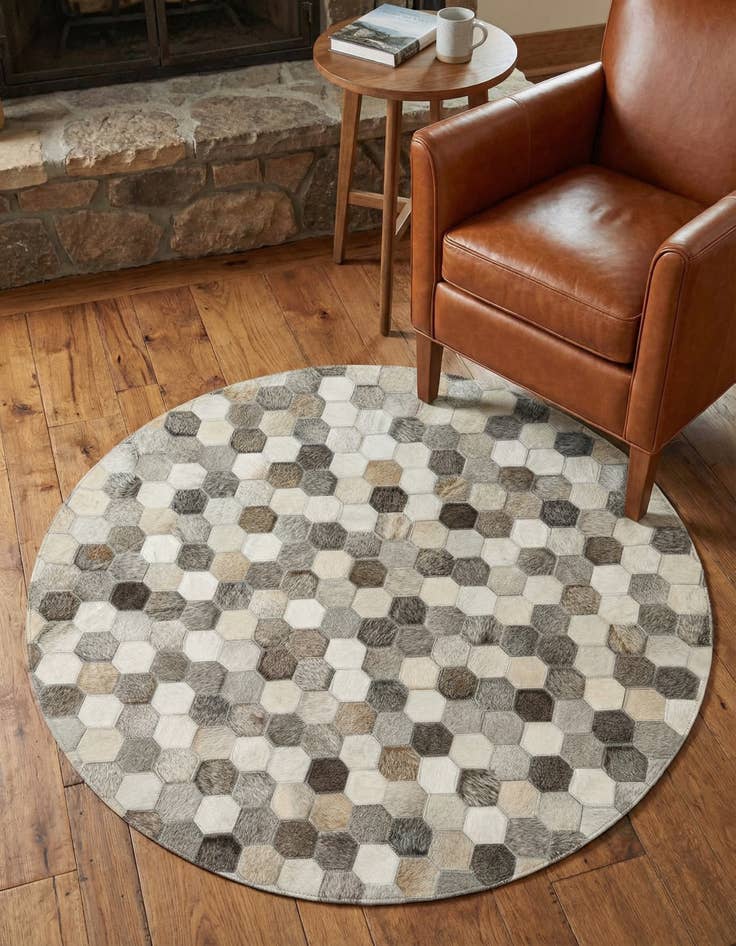 Detail image of 4' 1 x 4' 1 Cowhide Leather Round Rug