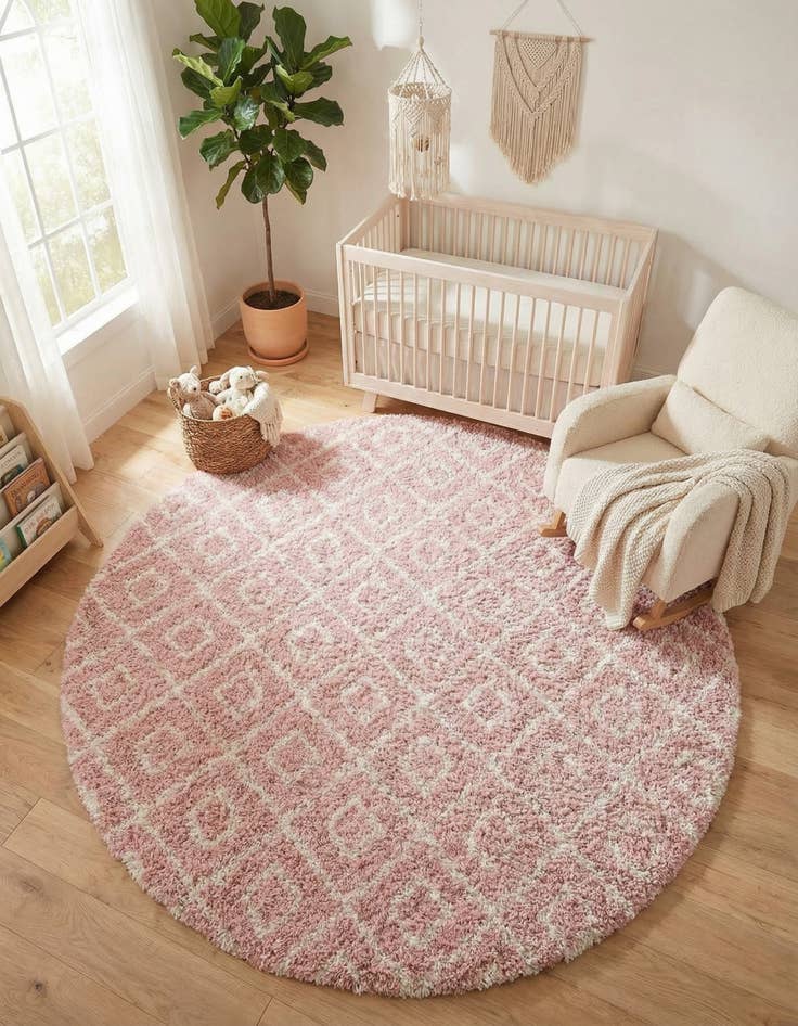 Detail image of 10' x 10' Trellis Shag Round Rug