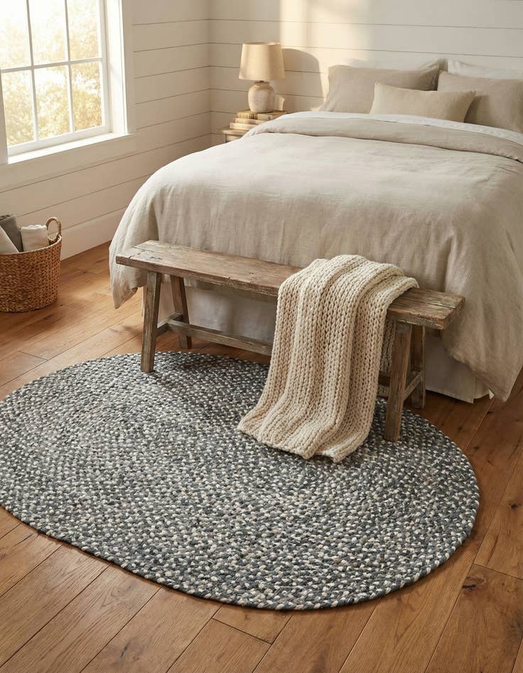 Detail image of 3' 3 x 5' 1  Hand Braided Chindi Oval Rug