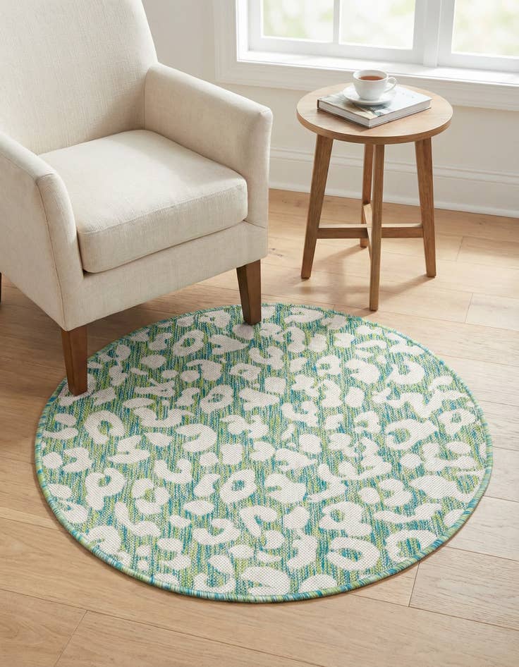Detail image of 3' x 3'  Washable Safari Indoor / Outdoor Round Rug