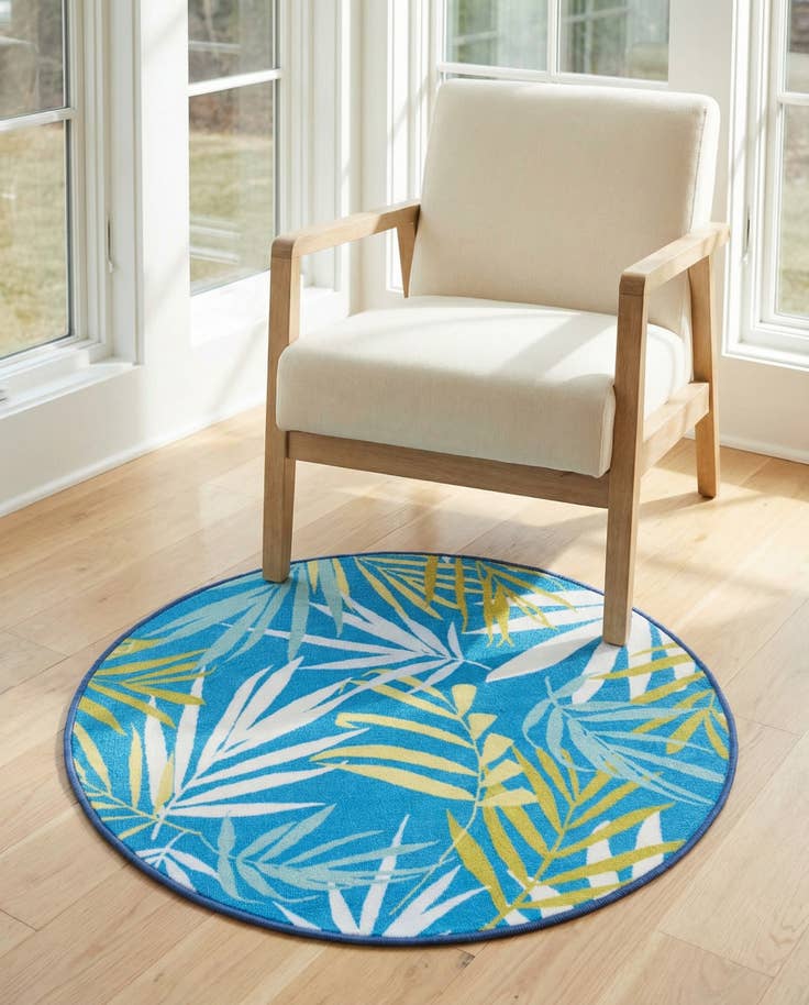 Detail image of 3' 3 x 3' 3 Easy-Clean Jill Zarin Caribbean Indoor / Outdoor Round Rug