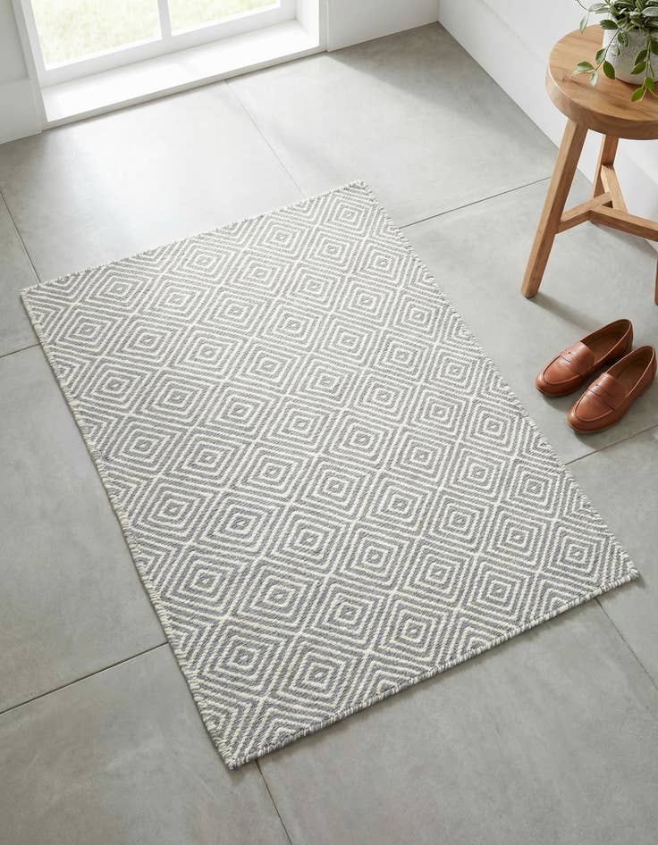 Detail image of 2' x 3' 1  Hand Woven Geo Trellis Flatweave Rug