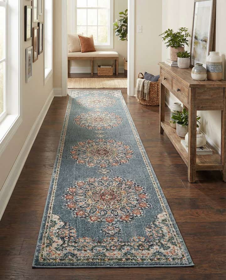 2' 7 x 13' Isabella Runner Rug
