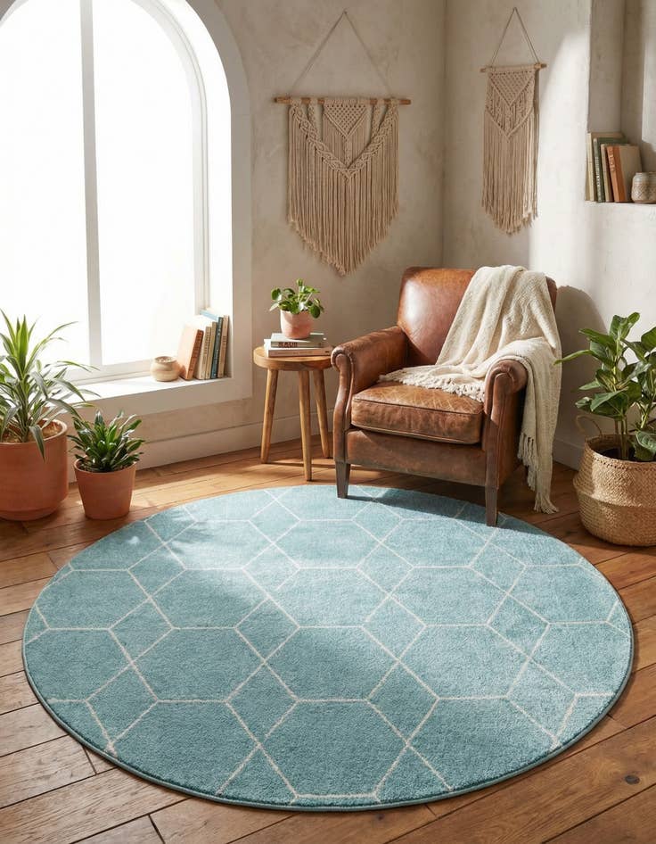 Detail image of 5' 3 x 5' 3 Lattice Frieze Round Rug