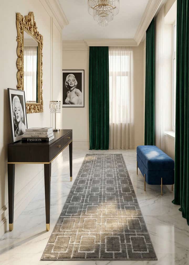 2' 7 x 12' Marilyn Monroe™ Glam Deco Runner Rug