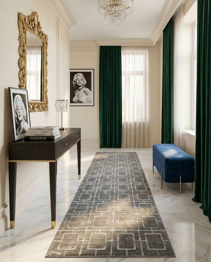 2' 7 x 12' Marilyn Monroe™ Glam Deco Runner Rug