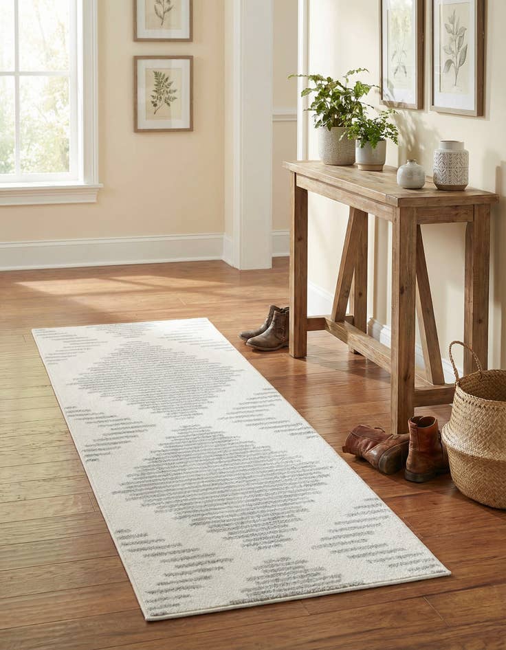 Detail image of 2' x 5' 3 Kai Runner Rug