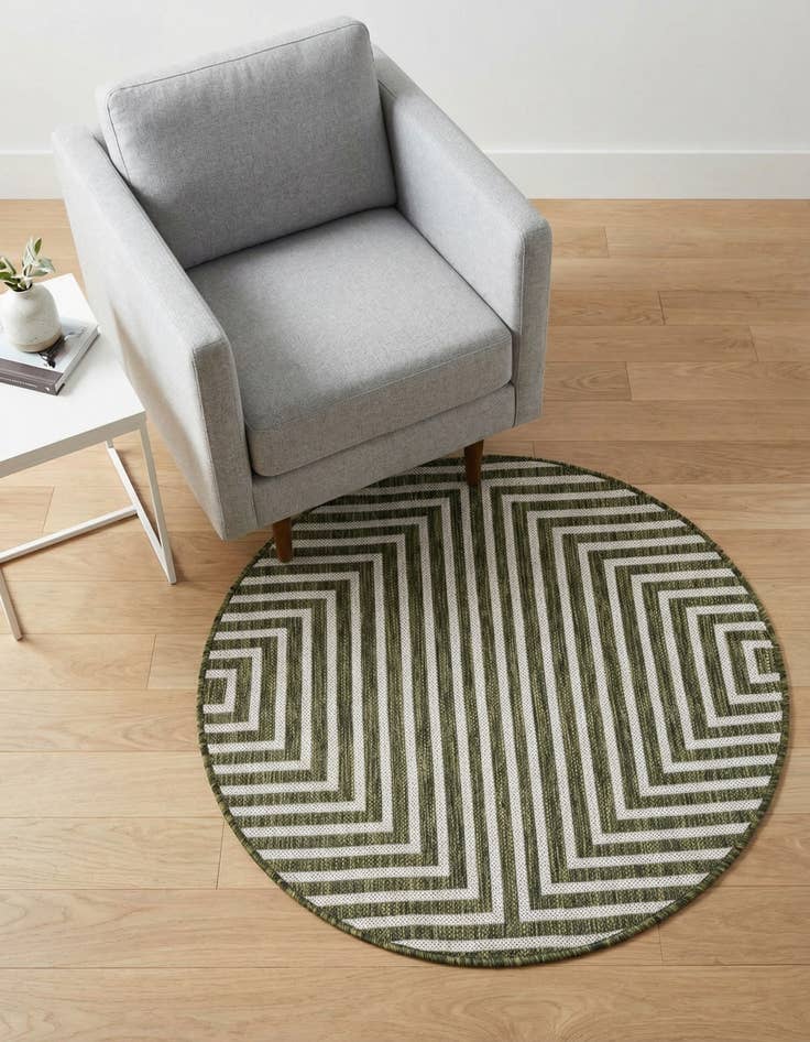 Detail image of 3' x 3'  Washable Modern Indoor / Outdoor Round Rug