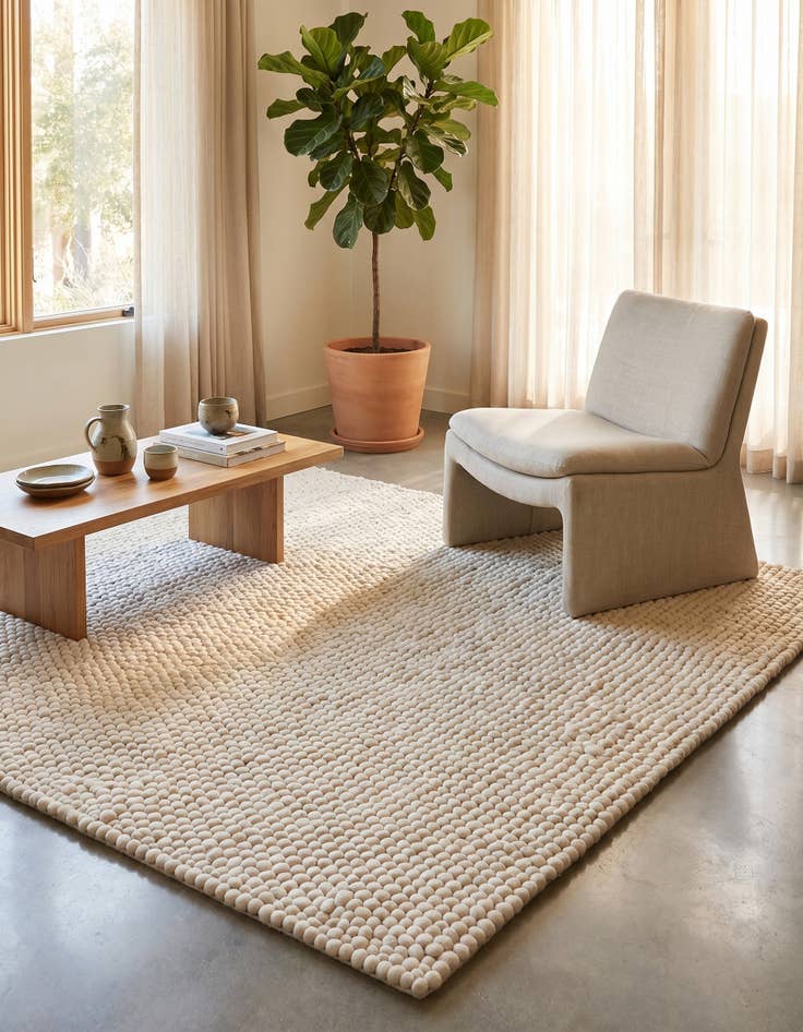 Detail image of 5' 1 x 8' Felt Ball Wool Rug