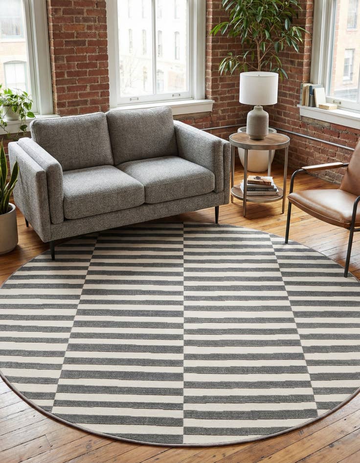 Detail image of 5' x 5' SoHo Round Rug