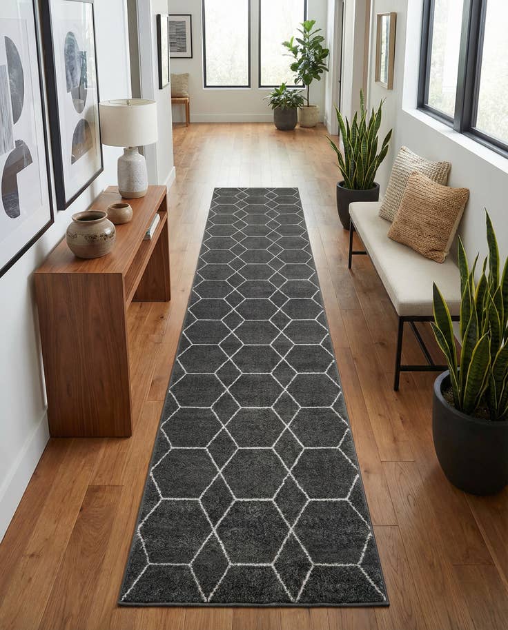 Detail image of 3' 3 x 16' 5 Trellis Frieze Runner Rug