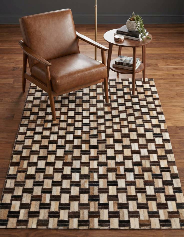 Detail image of 4' x 5' 11 Cowhide - Patchwork Rug