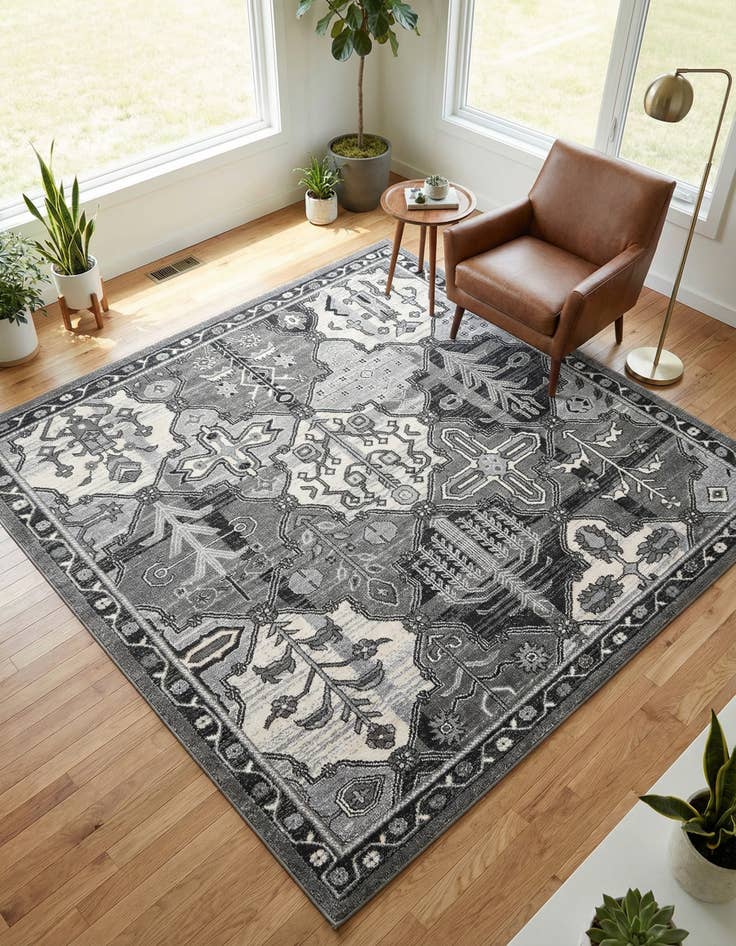 Detail image of 6' x 6' Miranda Square Rug