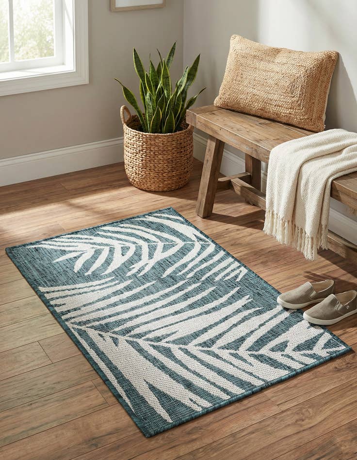 Detail image of 2' x 3'  Washable Botanical Indoor / Outdoor Rug