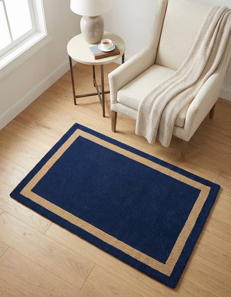 Detail image of 2' 2 x 3' 1 Jill Zarin Border Wool Rug