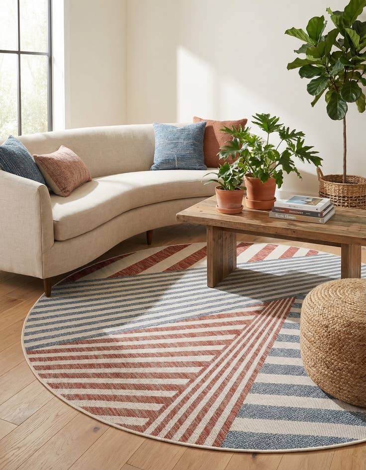 Detail image of 6' 7 x 6' 7 Washable Jill Zarin Indoor / Outdoor Round Rug