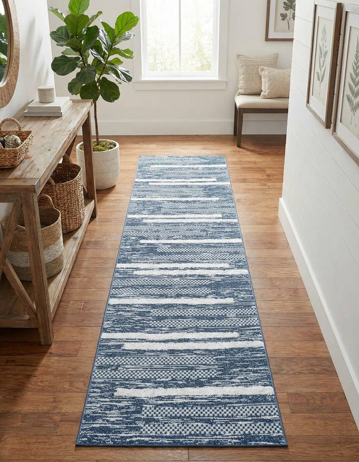 Detail image of  2' 7 x 10' Abbey Runner Rug