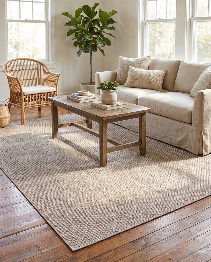 Detail image of 160cm x 215cm Easy-Clean Solid Indoor / Outdoor Rug
