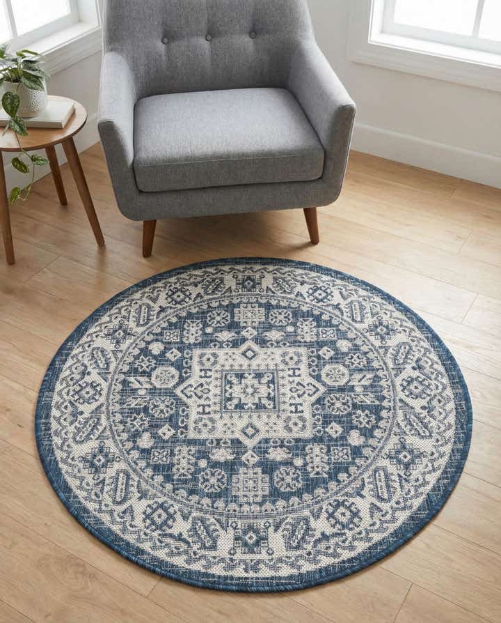 3' x 3' Easy-Clean Aztec Indoor / Outdoor Round Rug